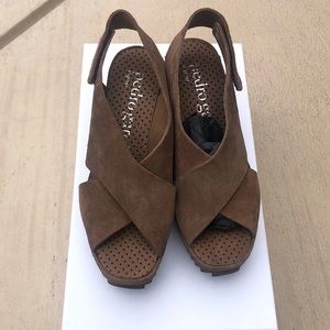 Pedro Garcia Wedge in excellent conditions